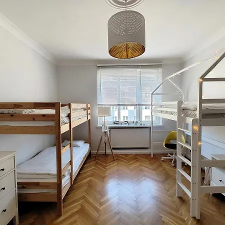 Family-sized In Center * גדינייה